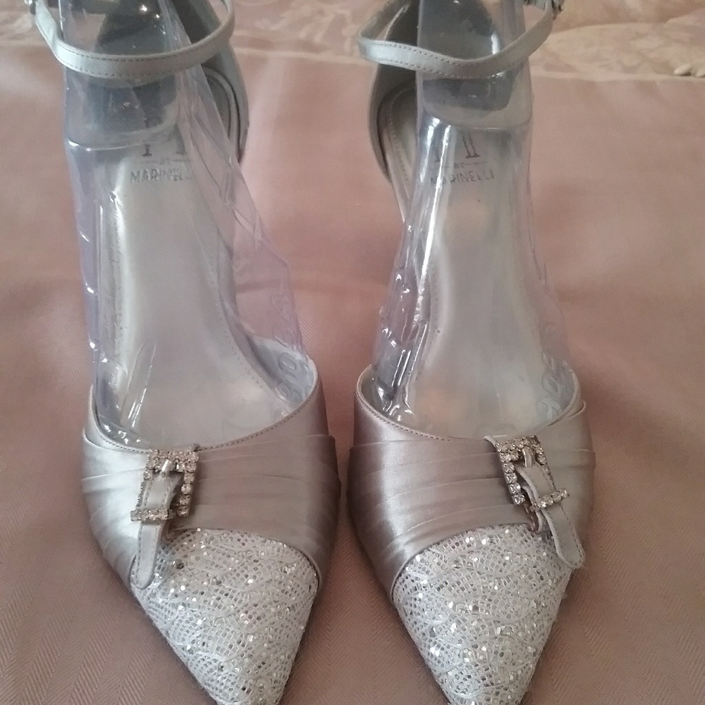 Ladies Shoe